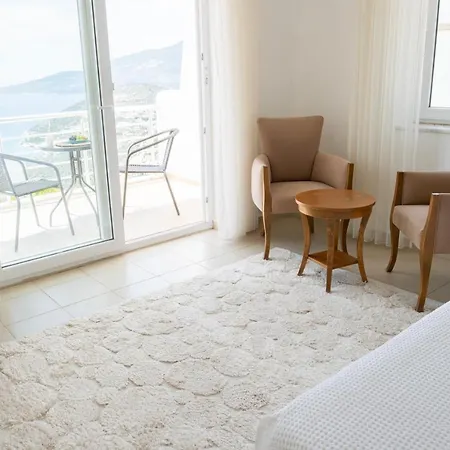 Burak Βίλα Καλκάν